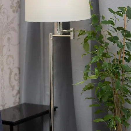 Os Krolewska - Comfortable In Wilanow 바르샤바