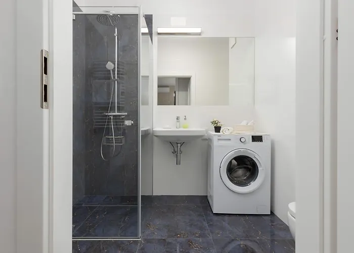 Os Krolewska - Comfortable In Wilanow وارسو