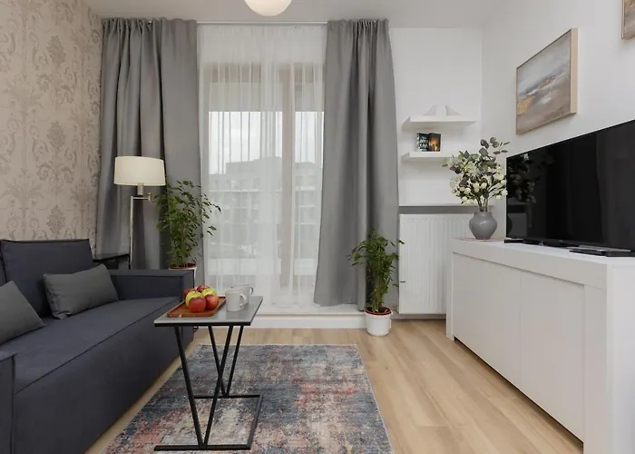 Os Krolewska - Comfortable In Wilanow * وارسو