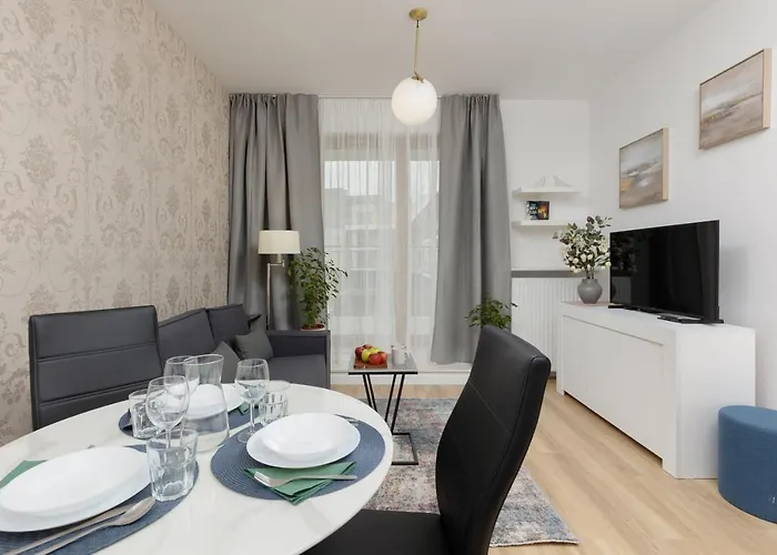 Os Krolewska - Comfortable In Wilanow *